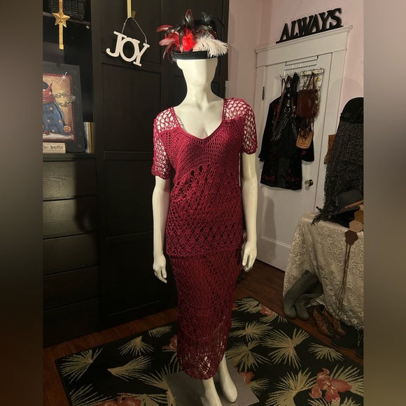 Vintage crocheted two-piece set - Picture 10 of 17